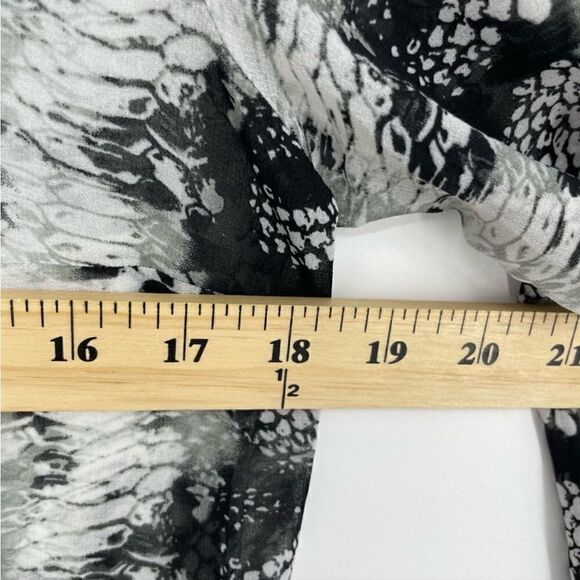 CAbi Python Snake Print Sheer Button Top
Chiffon Women's Blouse - Picture 12 of 12